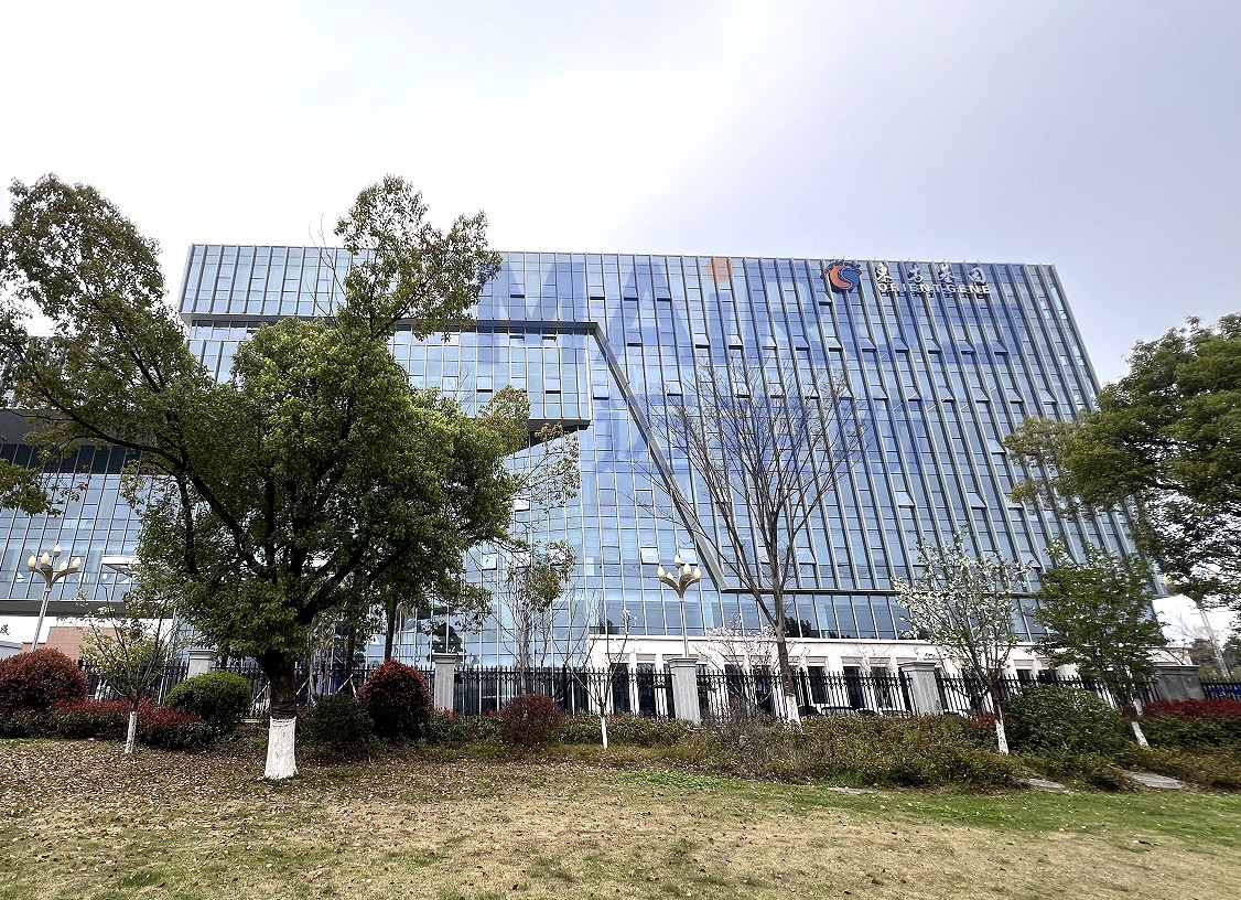 浙江东方基因研发实验室家具定制案例：BSL-2（P2）实验室与多功能区分区落地